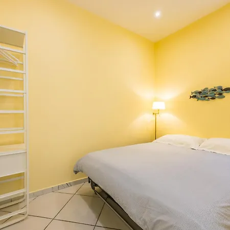 La Casa Di Bruno Bed & Breakfast 4*