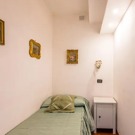 La Casa Di Bruno Couette-café Naples