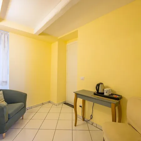 La Casa Di Bruno Неаполь