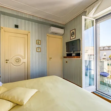 La Casa Di Bruno Napels